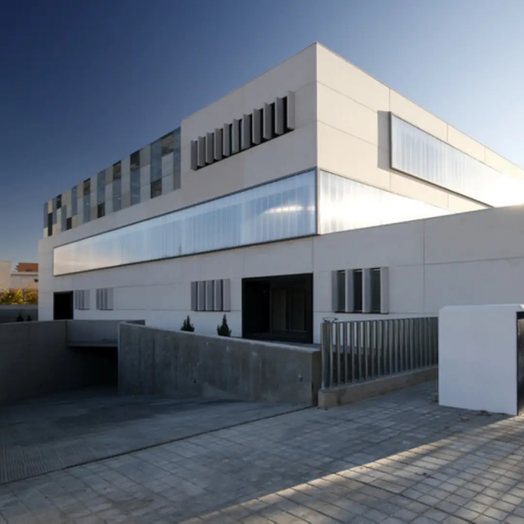 construccion-de-centros-medicos-minimalistas-en-ecuador-minimal-studio-ecuador